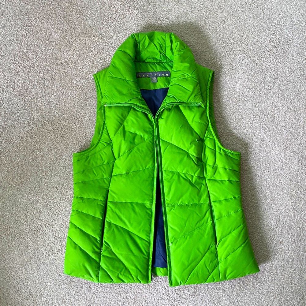 Kenneth Cole Reaction warm puffer vest, filler: 60% down 40% feathers